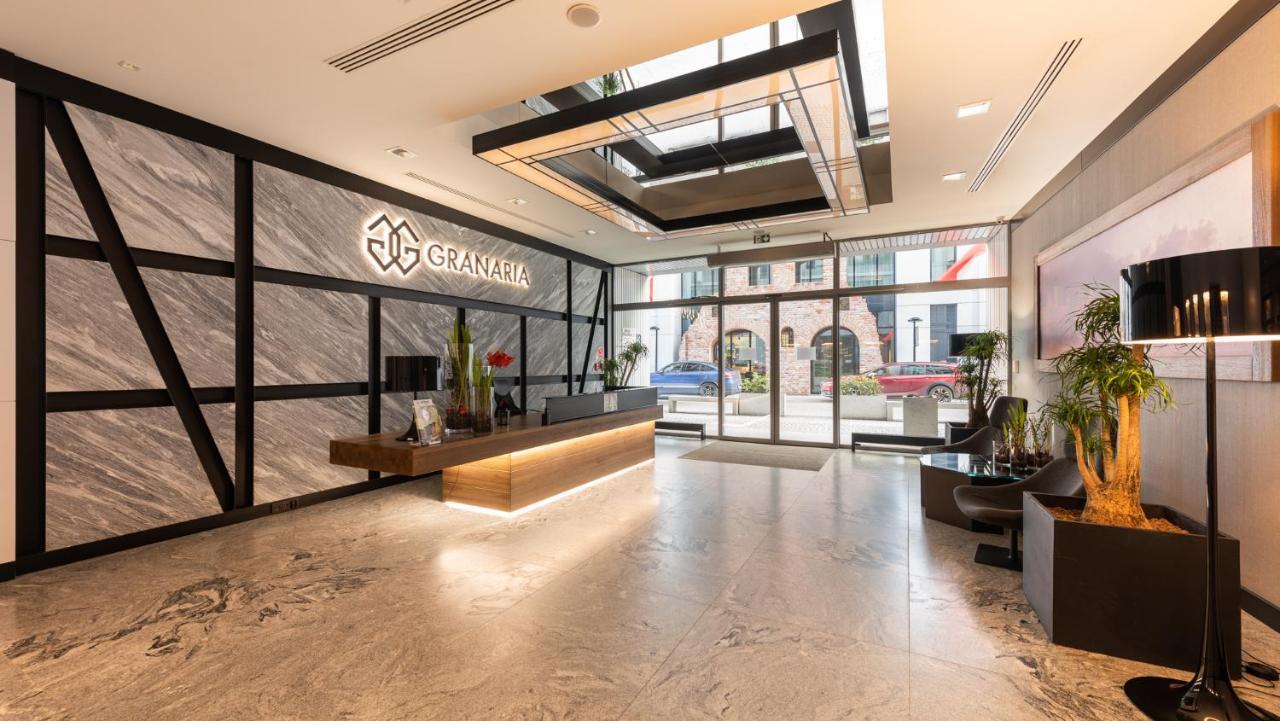Flatbook - City Center Apartments Granaria Gdansk Dış mekan fotoğraf